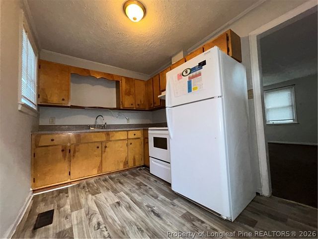 505 E Sixth Avenue, Raeford, NC 28376