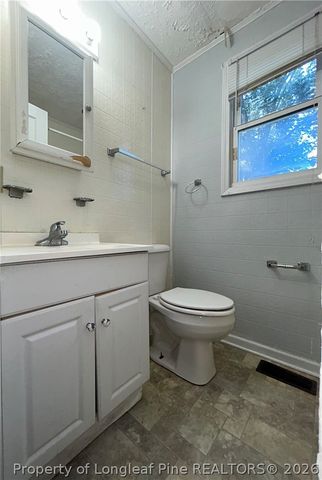 505 E Sixth Avenue, Raeford, NC 28376