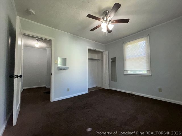 505 E Sixth Avenue, Raeford, NC 28376