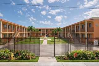 420 NW 10th Street # 15, Miami, FL 33136