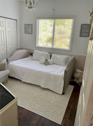 3121 SE 2nd Dr, Homestead, FL 33033