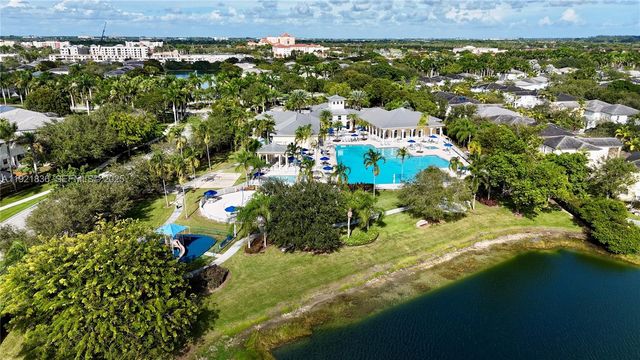 3121 SE 2nd Dr, Homestead, FL 33033