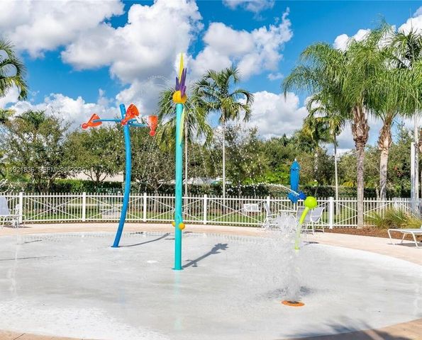 3121 SE 2nd Dr, Homestead, FL 33033