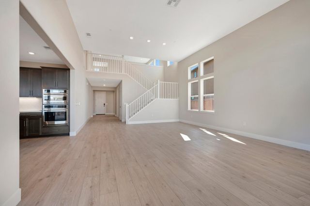 916 Caprock Ln, Bickford Ranch, CA 95648