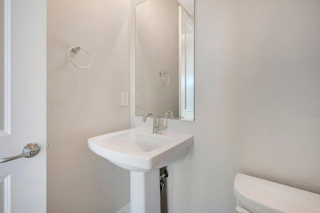 916 Caprock Ln, Bickford Ranch, CA 95648