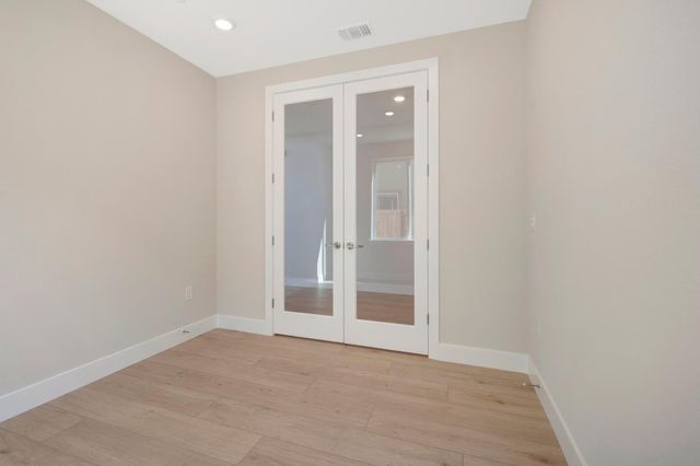 916 Caprock Ln, Bickford Ranch, CA 95648
