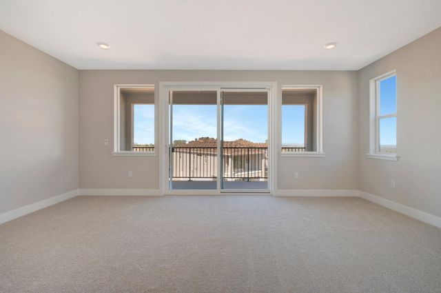 916 Caprock Ln, Bickford Ranch, CA 95648