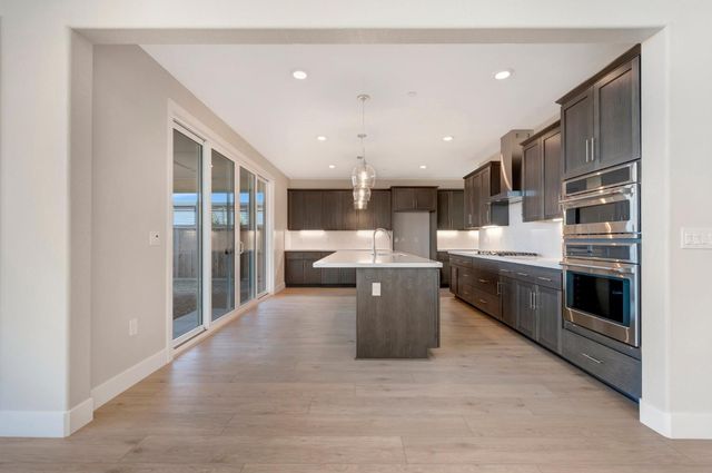 916 Caprock Ln, Bickford Ranch, CA 95648