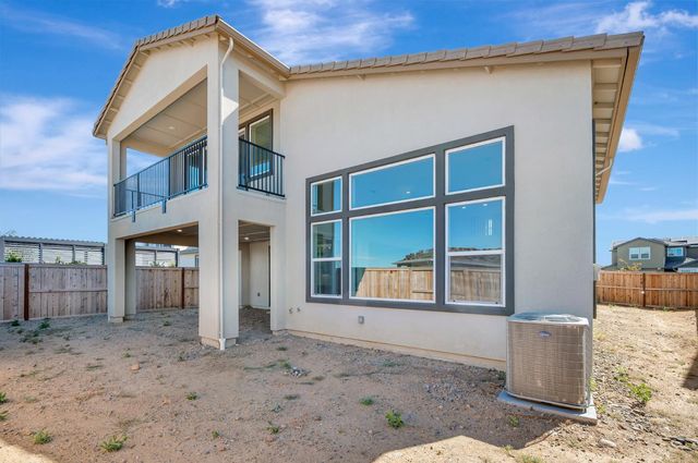916 Caprock Ln, Bickford Ranch, CA 95648