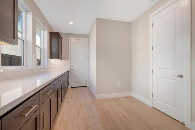 916 Caprock Ln, Bickford Ranch, CA 95648
