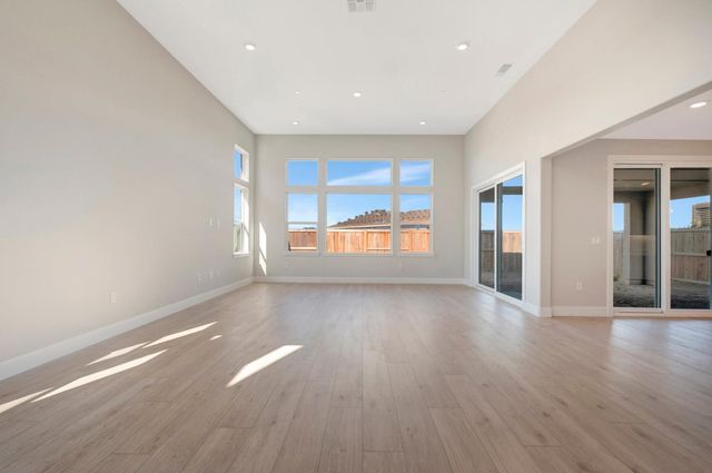 916 Caprock Ln, Bickford Ranch, CA 95648