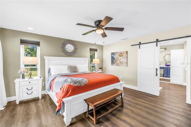 8261 28TH AVENUE N, St Petersburg, FL 33710