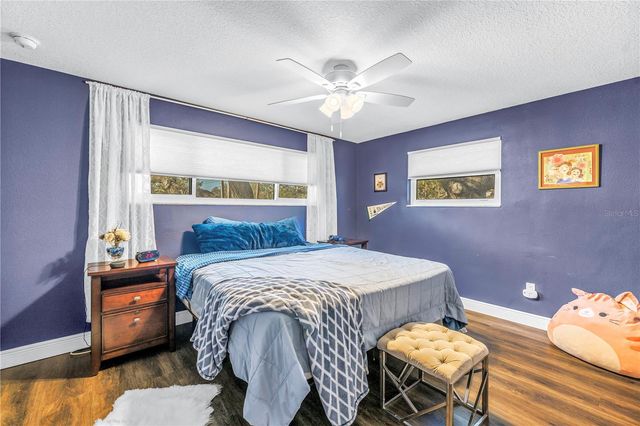 8261 28TH AVENUE N, St Petersburg, FL 33710