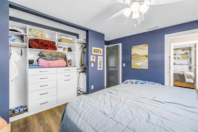 8261 28TH AVENUE N, St Petersburg, FL 33710