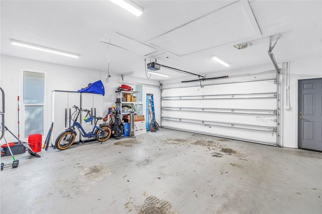 8261 28TH AVENUE N, St Petersburg, FL 33710