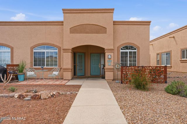 1940 W Demetrie Loop, Green Valley, AZ 85622