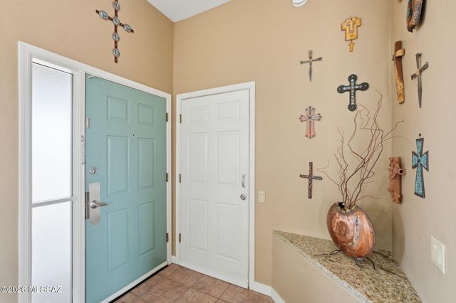 1940 W Demetrie Loop, Green Valley, AZ 85622