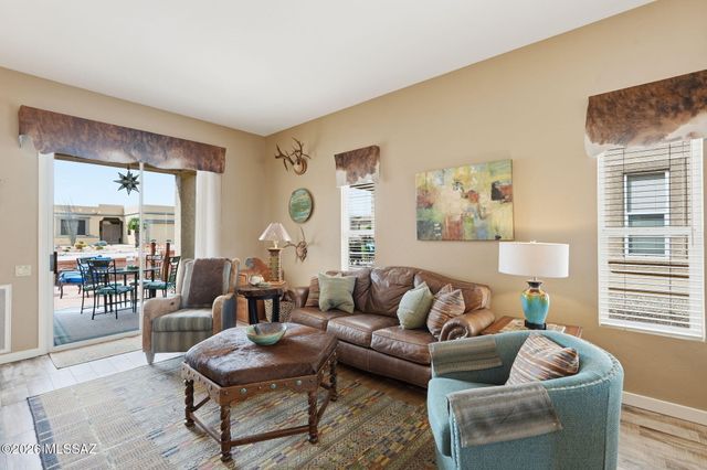 1940 W Demetrie Loop, Green Valley, AZ 85622