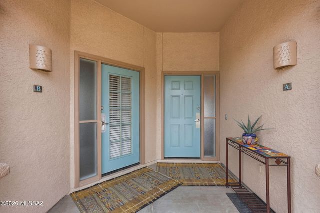 1940 W Demetrie Loop, Green Valley, AZ 85622