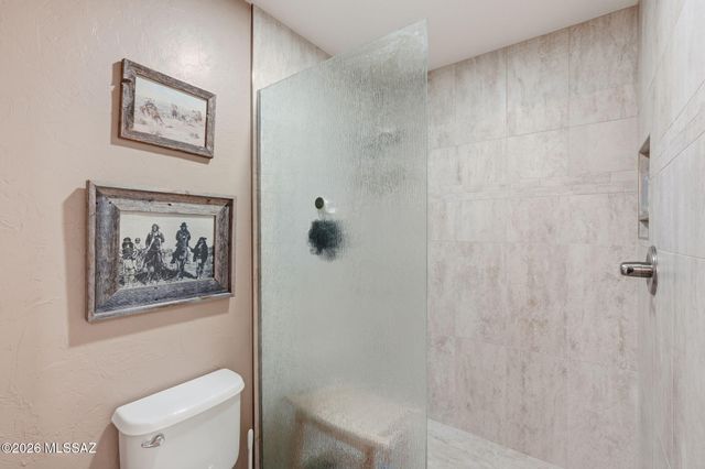 1940 W Demetrie Loop, Green Valley, AZ 85622