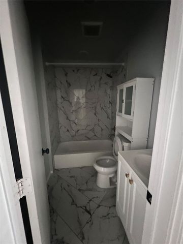 665 Cedarcliff Drive, Dallas, TX 75217