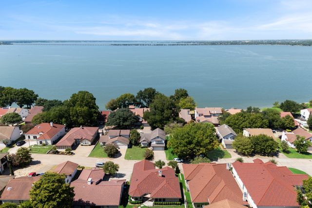 3605 Highpoint Drive, Rockwall, TX 75087