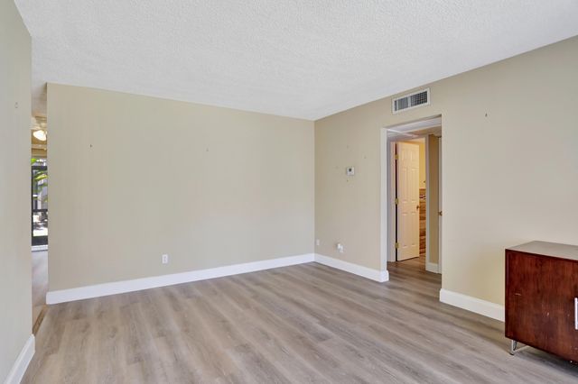 5314 NE 6TH Avenue F20, Oakland Park, FL 33334