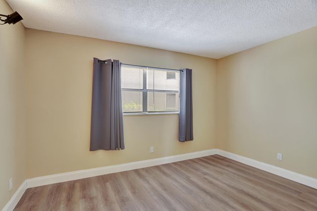 5314 NE 6TH Avenue F20, Oakland Park, FL 33334