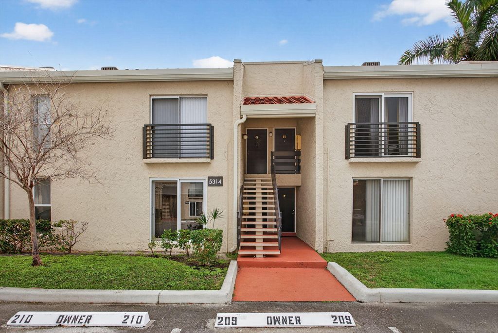 5314 NE 6TH Avenue F20, Oakland Park, FL 33334
