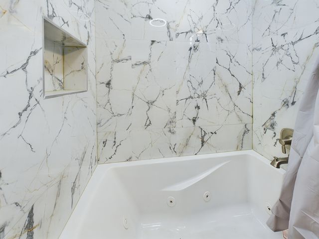 5005 S Prairie Avenue 5005C, Chicago, IL 60615