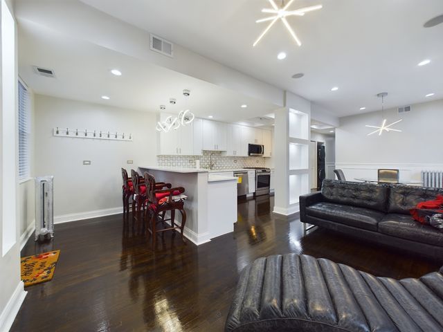 5005 S Prairie Avenue 5005C, Chicago, IL 60615