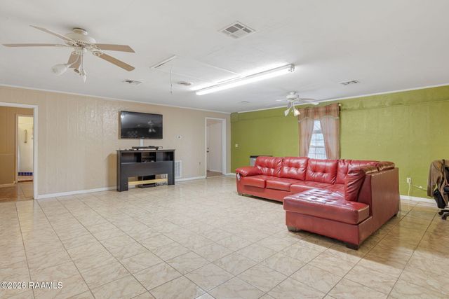 223 S Fieldspan Road, Scott, LA 70583