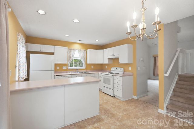 636 Emerald Cove Drive, Charlotte, NC 28262