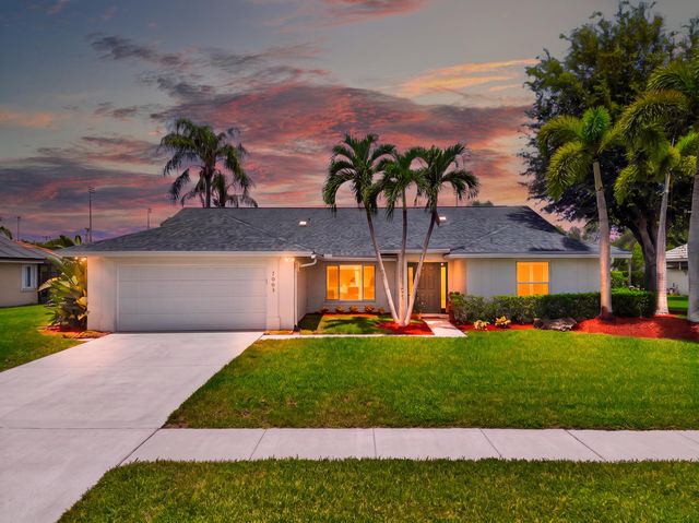 13708 Folkestone Circle, Wellington, FL 33414