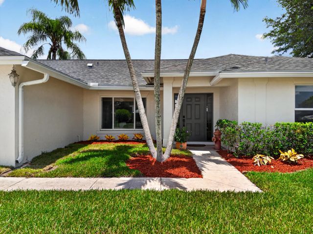 13708 Folkestone Circle, Wellington, FL 33414
