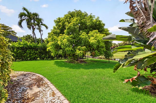 13708 Folkestone Circle, Wellington, FL 33414