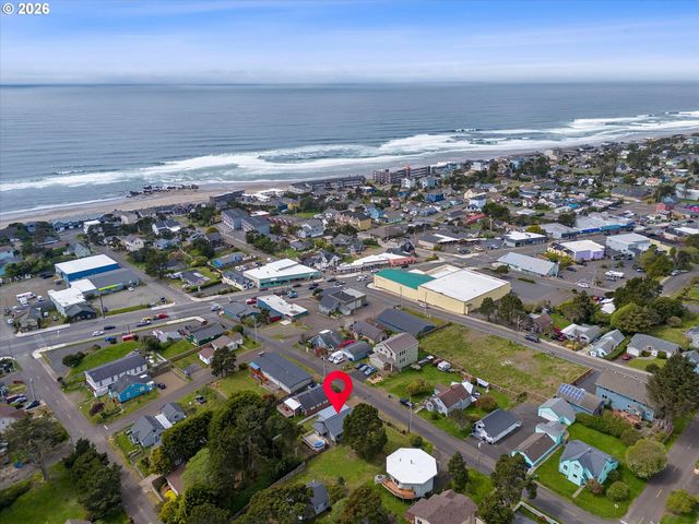 1610 Ne 13TH St, Lincoln City, OR 97367