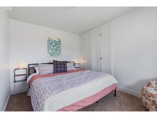 1610 Ne 13TH St, Lincoln City, OR 97367