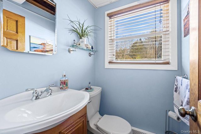 1 Autumn Drive, Hauppauge, NY 11788