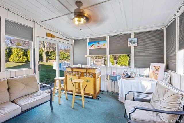 1 Autumn Drive, Hauppauge, NY 11788