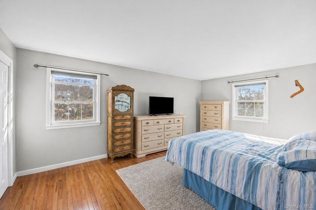 1 Autumn Drive, Hauppauge, NY 11788