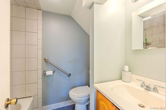 1 Autumn Drive, Hauppauge, NY 11788