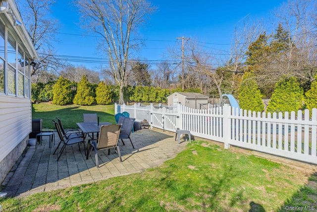 1 Autumn Drive, Hauppauge, NY 11788