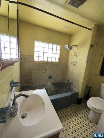 254 Glenwood Avenue, East Orange, NJ 07017