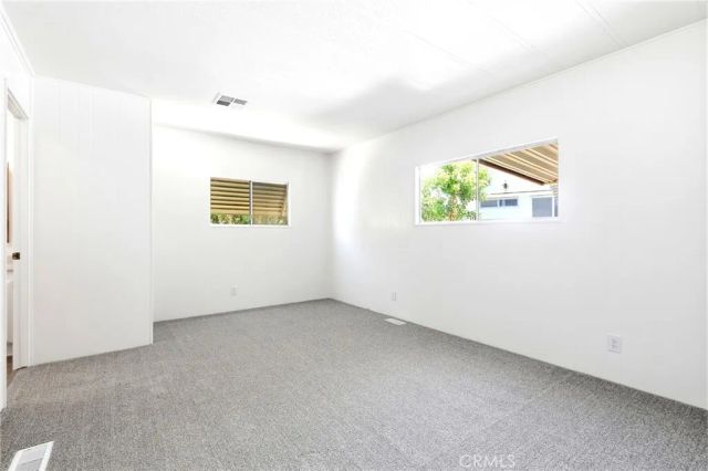 9391 California Ave 81, Riverside, CA 92503