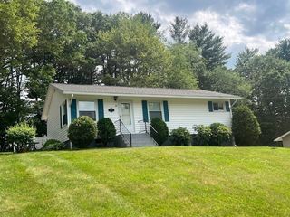 20 Beverly Street, Oxford, MA 01540
