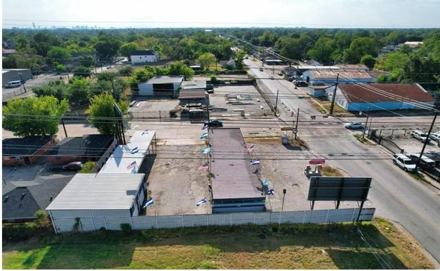 1602 Collingsworth Street Street, Houston, TX 77009