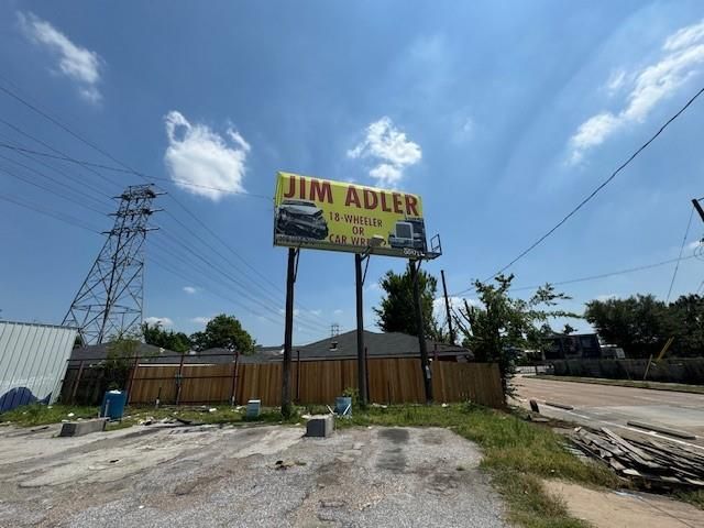 1602 Collingsworth Street Street, Houston, TX 77009