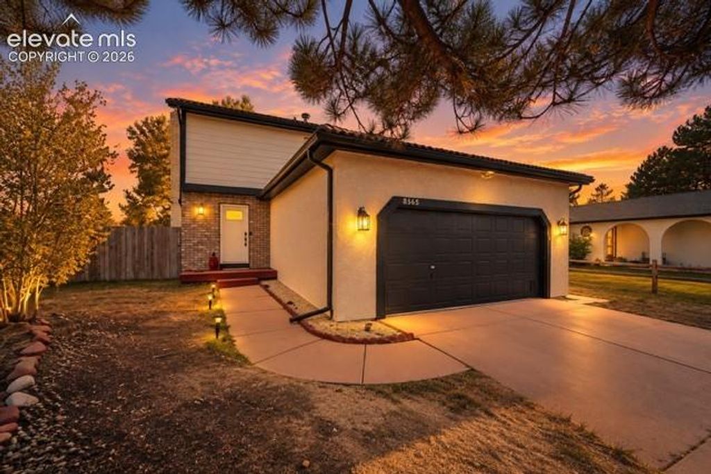 8565 Contrails Drive, Colorado Springs, CO 80920 — photo 2