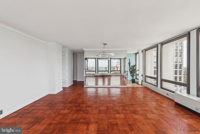 200 LOCUST STREET 24BN, Philadelphia, PA 19106